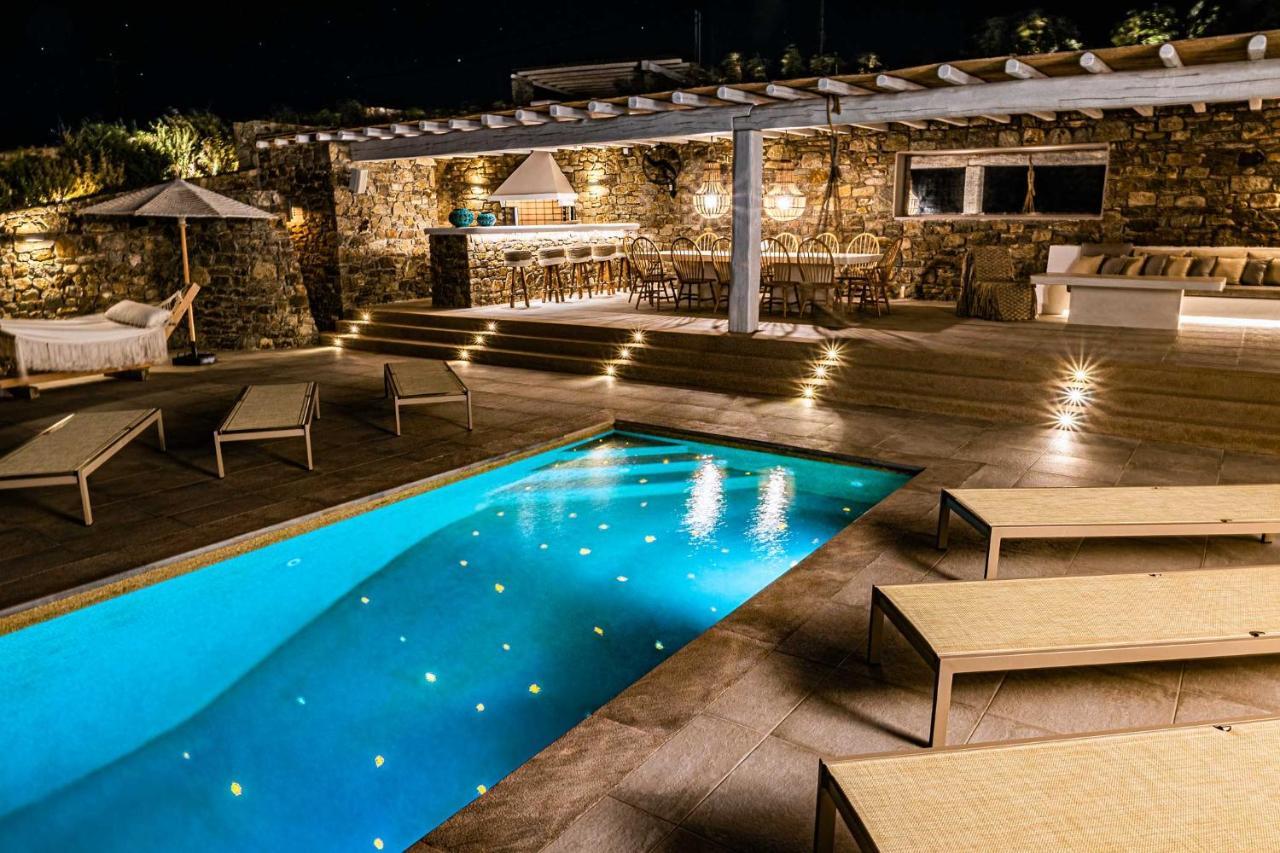 Villa Iakinthos By Mykonian Kazarte Mykonos Town ภายนอก รูปภาพ